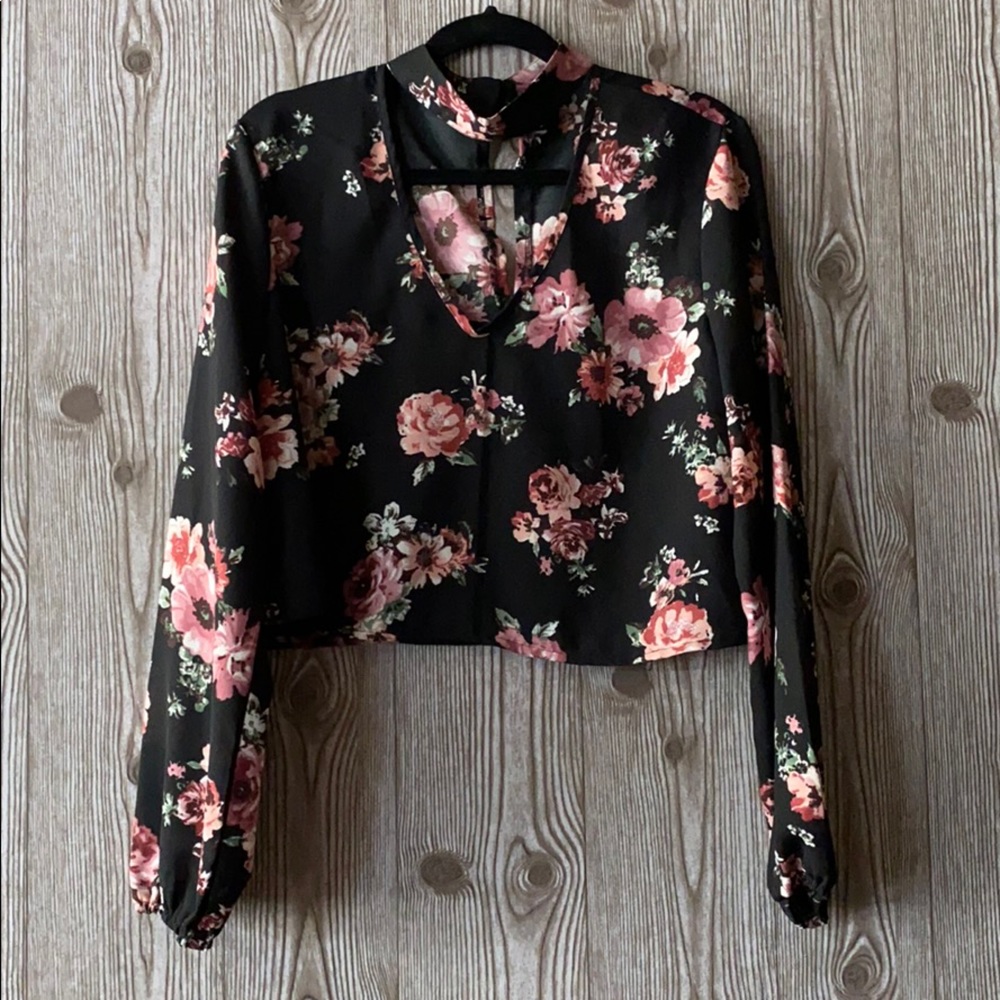 Long sleeve floral dressy blouse